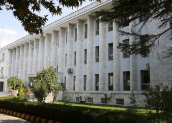 بهرنیو چارو وزارت په ایران کې وروستۍ چاودنې غندلې دي