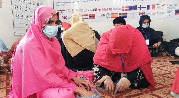 ملګري ملتونه: افغانستان کې ۹۰ نابینا مېرمنو د برېل خط زده کړی