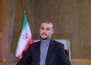 د ایران د بهرنیو چارو وزیر پاکستان ته سفر کوي