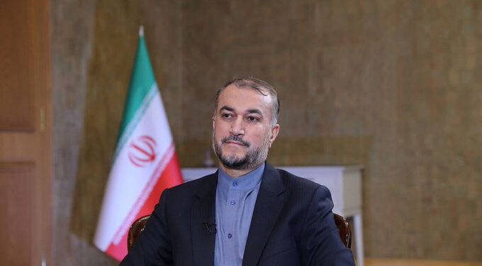 د ایران د بهرنیو چارو وزیر پاکستان ته سفر کوي