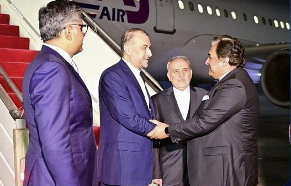 د ایران د بهرنیو چارو وزیر پاکستان ته سفر کړی
