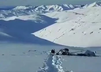 بدخشان کې د روسۍ الوتکې ژغورل شوي پیلوټ افغانان ستایلي