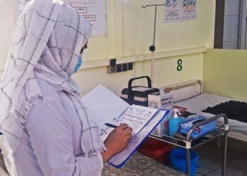 بې‌پولې ډاکټرانو ۷۰۰ زره افغانانو ته روغتیايي خدمات وړاندې کړي