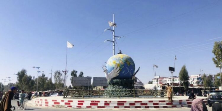 هلمند کې ۵۵ غیري معیاري روغتیایي مرکزونه تړل شوي دي