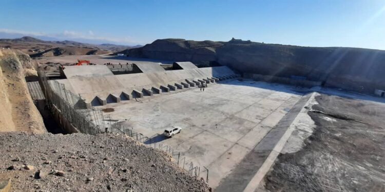 هندي پانګوال افغانستان کې د اوبیزو پروژو برخه کې پانګونه کوي