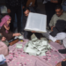 پاکستان کې د ټاکنیزو حوزو د پایلو روښانه کولو بهیر پیل شوی