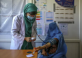 روغتیا وزارت: ۷۵ سلنه ښځینه روغتیايي کار کوونکو ته اړتیا لرو