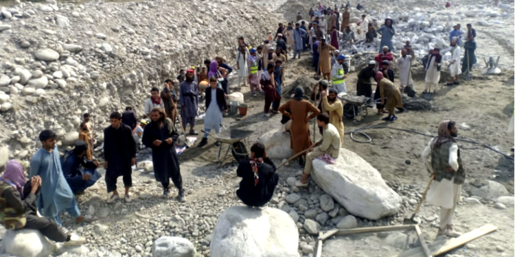 لغمان کې د دوو چکډېمونو د جوړېدو چارې پيل شوې
