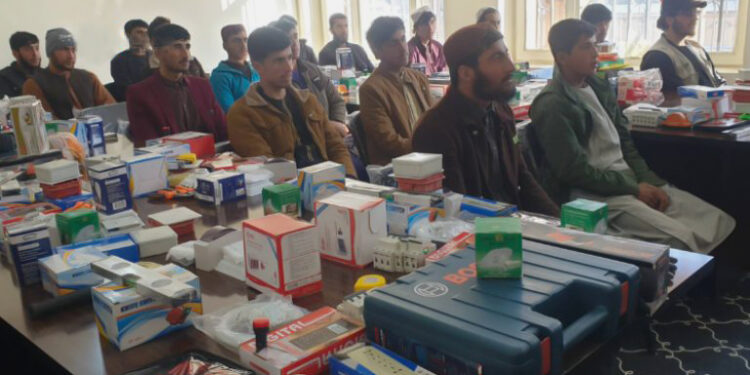 پکتیا کې ۱۲۸ ځوانانو ته د حرفوي زدهکړو پروګرام پیل شو