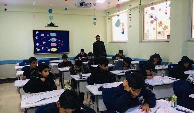 افغان ترک هېواد کې ۵ زره زدهکوونکو ته د زده کړو زمینه برابره کړې