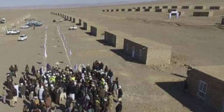 هرات کې زلزله ځپلو ته ۳۸۷ نور کورونه جوړ شوي