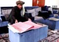 غزني کې یوه کس ټول قران کریم په لاس لیکلی