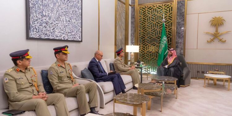د پاکستان د پوځ لوی درستیز سعودي عربستان ته تللی