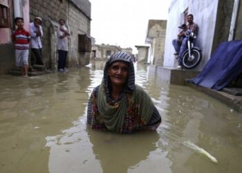 پاکستان کې سختو ورښتونو او سېلابونو ۲۹ کسانو ته مرګ ژوبله اړولې