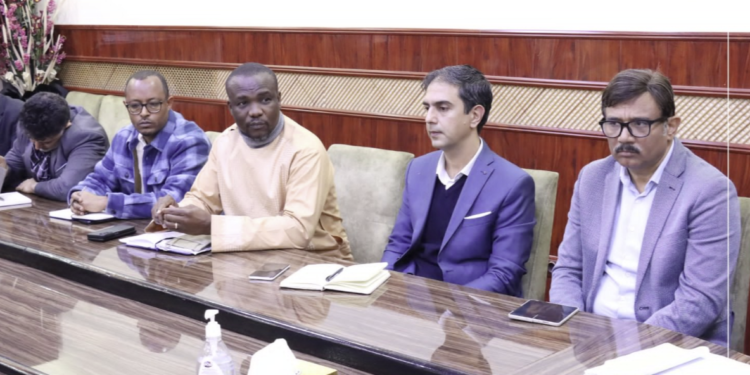 عباد: هڅه کوو تر څو د روغتیايي کارکوونکو وړتیاوې لوړې کړو