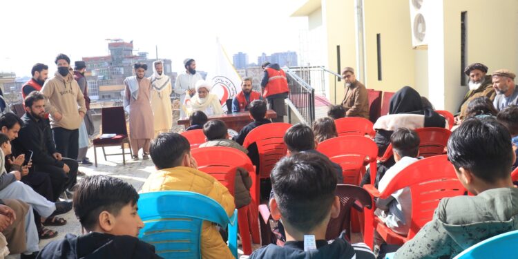 المان ته د درملنې په موخه لېږل شوي ماشومان هېواد ته راستانه شول