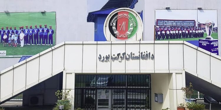 د افغانستان کرکټ بورډ پر بې پرې او سیاست لرې کرکټ ټینګار کړی
