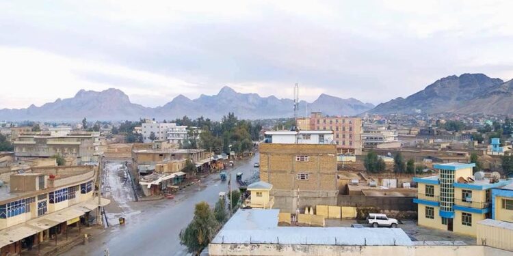 فراه کې تېر کال ۲۵۰۰ ځوانانو د کار جوازونه ترلاسه کړي