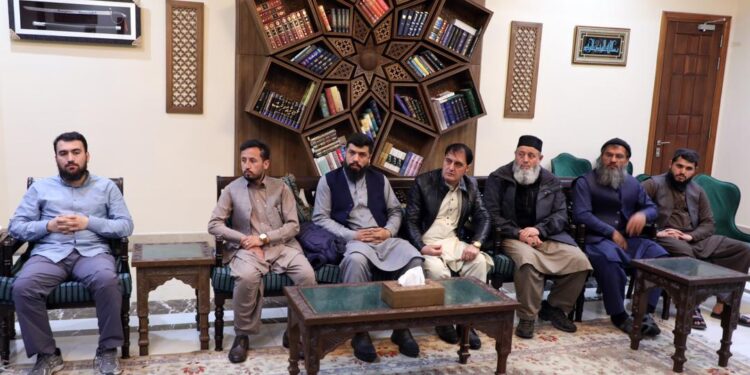 د ترکیې خیریه بنسټونه: بېلابېلو برخو کې افغانانو سره مرستې کوو