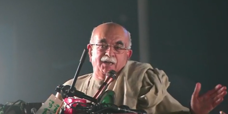 د بلوچستان یوې محکمې د محمود خان اڅکزي د نیولو امر کړی
