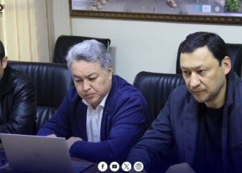 ازبکستان د رېل پټلۍ له لارې په افغاني توکو ۵۰ سلنه تعرفه کموي