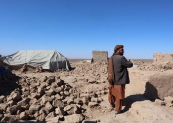 اوچا: هرات کې ۲۴ زره زلزله ځپلې کورنۍ لا هم سرپنا نه لري