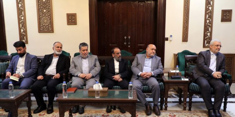قمي: له افغانستان سره په ګڼو برخو کې همکاریو ته چمتو یو