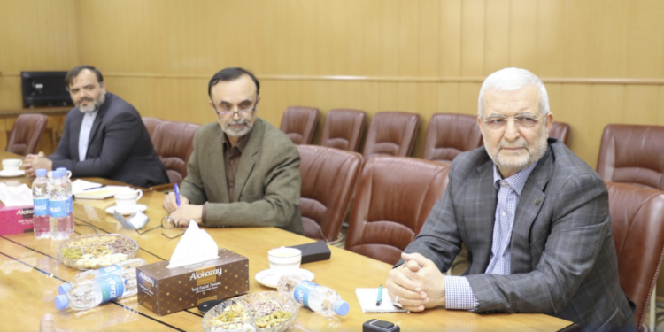 د افغانستان او ايران د بانکي همکاریو پر پراختیا خبرې شوې دي