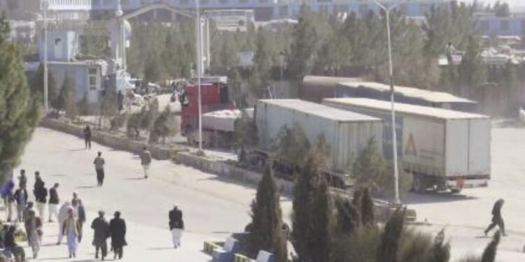 ایران له افغانستان سره سرحد بیرته پرانیستی دی