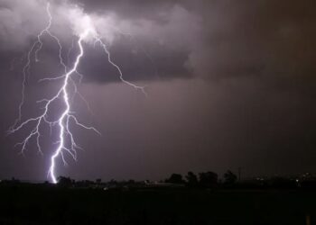 پاکستان کې د تندر لوېدو پېښو کې ۲۶ کسان وژل شوي دي