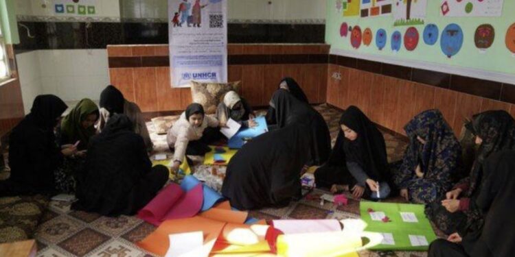هرات کې مېرمنو ته یو ټولنیز مرکز جوړ شوی دی