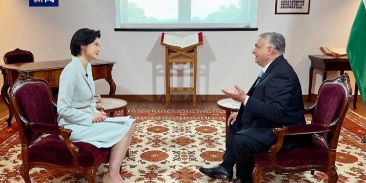 د هنګري صدراعظم اوربان ويکتور: د رئيس شي جين پينګ لیدنه تاریخي ارزښت لري