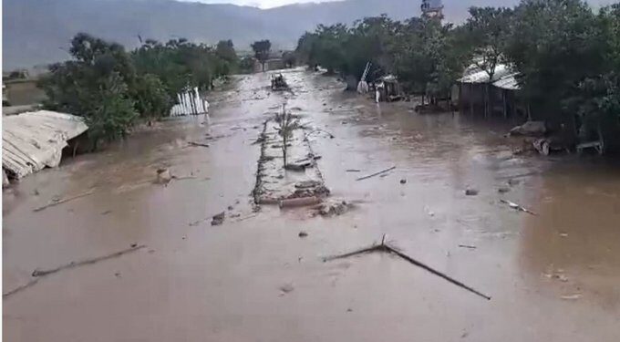 یو شمېر ولایتونو کې سېلابونو خلکو ته درانه مالي او ځاني زیانونه اړولي