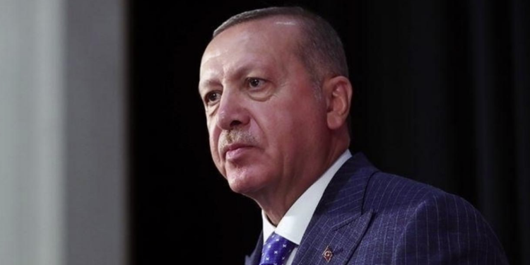 اردوغان: نړۍوال دې د افغانستان له سېلاب ځپلو سره مرستې وکړي