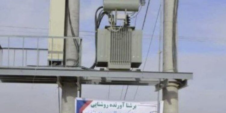 غزني کې څه باندې ۱۱۰۰ کورنیو ته برېښنا برابره شوې ده