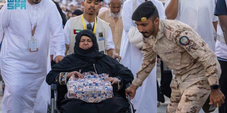 سږ کال د حج مراسمو پر مهال ۲۳۰ تنه حاجیان مړه شوي
