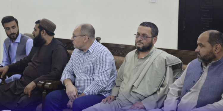 روسي پانګوالو د کانونو استخراج برخه کې پانګونې ته لېوالتیا ښودلې