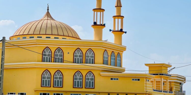 خوست کې یو درې پوړیز جومات ګټې اخیستنې ته وسپارل شو