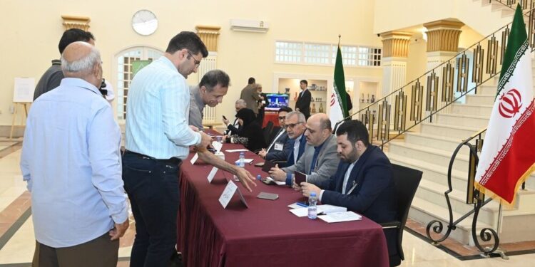 د ایران ولسمشریزې ټاکنې دویم پړاو ته لاړې