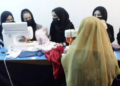 بامیانو کې یوې مېرمنې ۲۰ نورو ښځو ته د کار زمینه برابره کړې