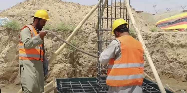 برېښنا شرکت په جوزجان کې د درېیو پروژو چارې پيل کړې