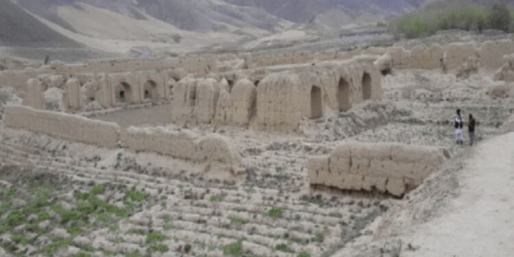 بغلان کې وروستیو سېلابونو تاریخي سیمي او لرغونې اثار زیانمن کړي