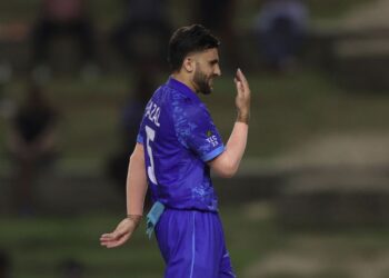 فاروقي د پاکستاني عمرګل ریکارډ مات کړ