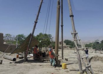 فراه کې د اوبو رسولو یوې شبکې د جوړولو چارې پیل شوې