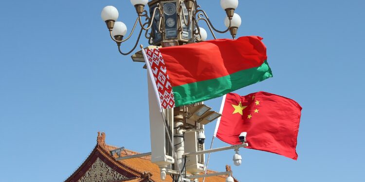چين او بېلاروس د سولې او نوي افق ملګري دي