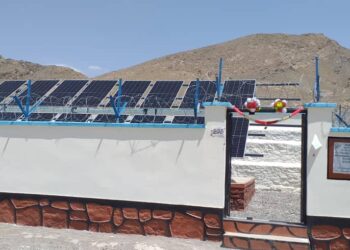 لوګر کې ۱۸۲ کورنۍ د څښاک له پاکو اوبو برخمنې شوې