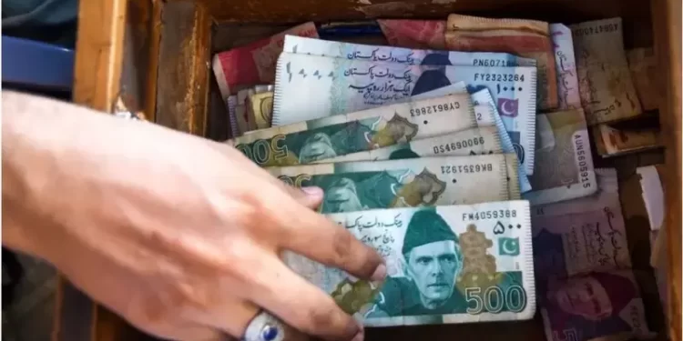 د پاکستان پر حکومت د پورونو کچه کې ۱۵ سلنه زیاتوالی راغلی