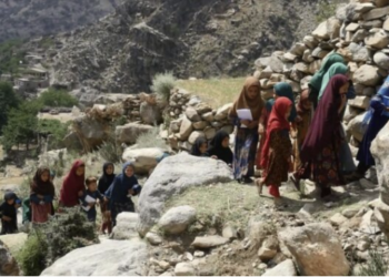 نورستان کې ۸۰ سلنه ښوونځي ودانۍ نه لري