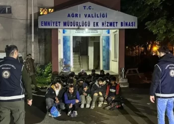 ترکیه کې پولیسو ۲۹ تنه افغان پناه غوښتونکي نیولي