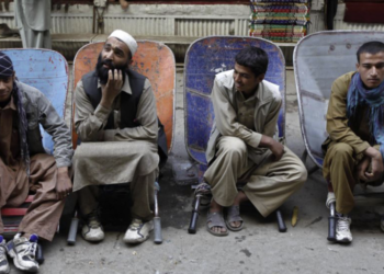 برادر: بانکي تحریمونو هېواد کې د بېکارۍ کچه لوړه کړې ده